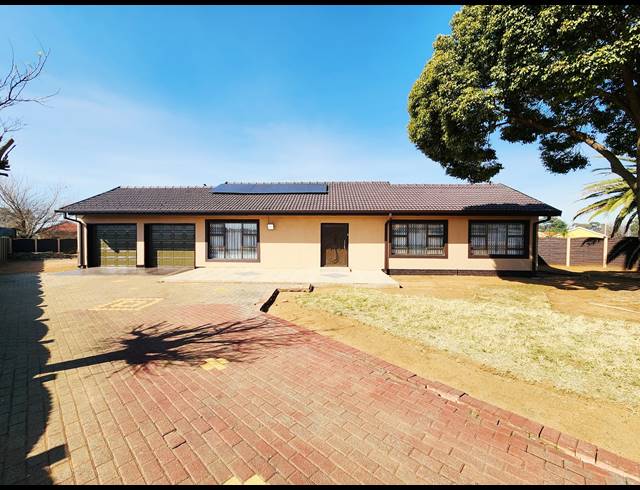 3 BEDROOM HOUSE FOR SALE IN MEYERTON PARK
